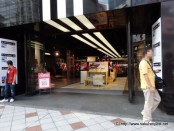 アディダス渋谷店舗